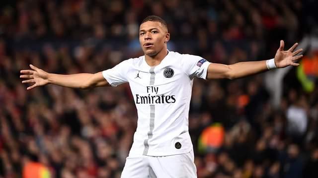 皇马客场4-3奥林匹亚科斯，姆巴佩大四喜，维尼修斯两助攻（姆巴佩上演大四喜，维尼修斯两度助攻，皇马客场4-3险胜奥林匹亚科斯）