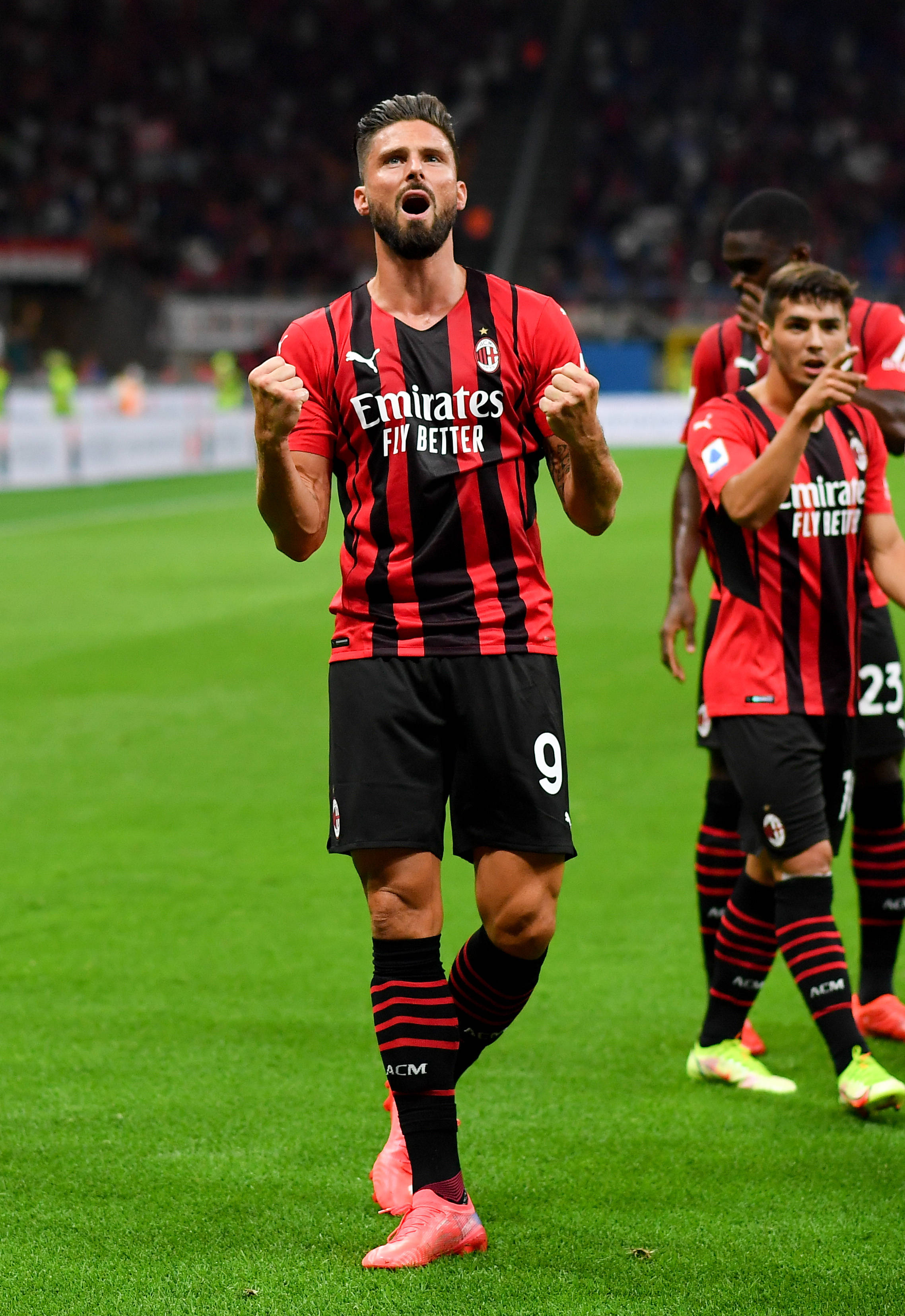 湖人后卫斯玛特基金会助力青少年成长抗击癌症（湖人后卫斯玛特以基金会支持青少年发展，携手抗击癌症）