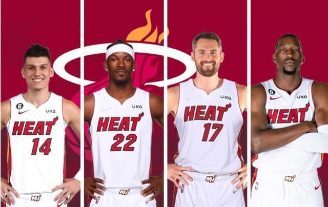 世界最经典的十大足球技巧（全球十大经典足球招式解析）