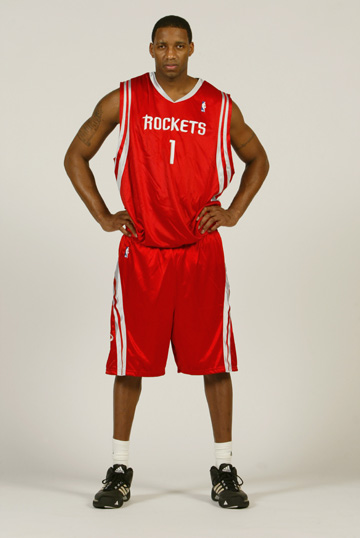 欧冠精彩进球回顾：梅西助攻亮点,（欧冠精彩进球集锦：梅西助攻成焦点）