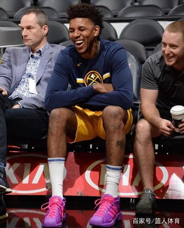 西甲第19轮：姆巴佩2射1传阿诺德助攻+伤退 皇马3-0毕巴距榜首1分（西甲第19轮：姆巴佩梅开二度外加助攻 阿诺德助攻后伤退 皇马3-0毕巴距榜首仅差1分）