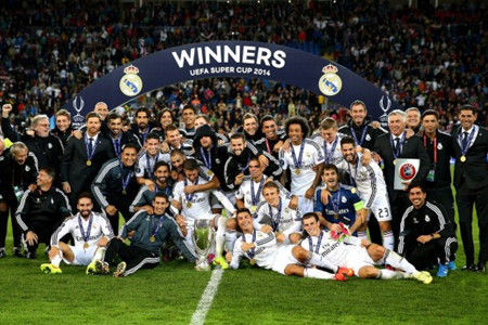 国米vs利物浦首发：萨拉赫缺席，伊萨克PK劳塔罗，维尔茨替补（国米战利物浦首发出炉：萨拉赫缺阵，伊萨克对决劳塔罗，维尔茨替补待命）