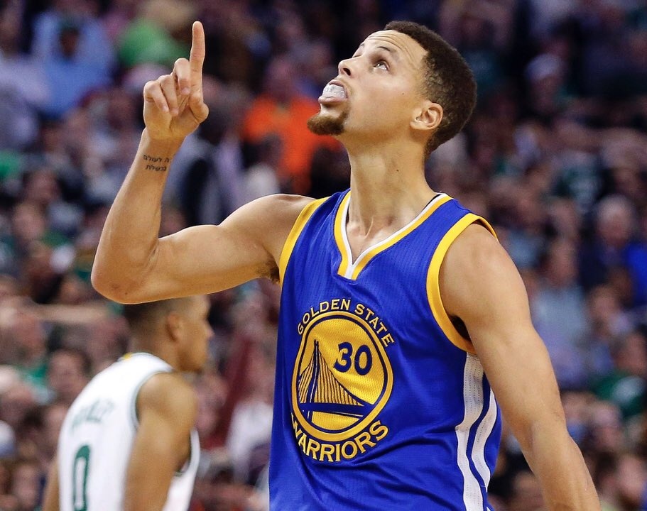 逆天，挪威甲门将点球大战一脚将摆好的球踢走以干扰对方（挪威甲门将在点球大战中踢走摆好的球干扰对手）