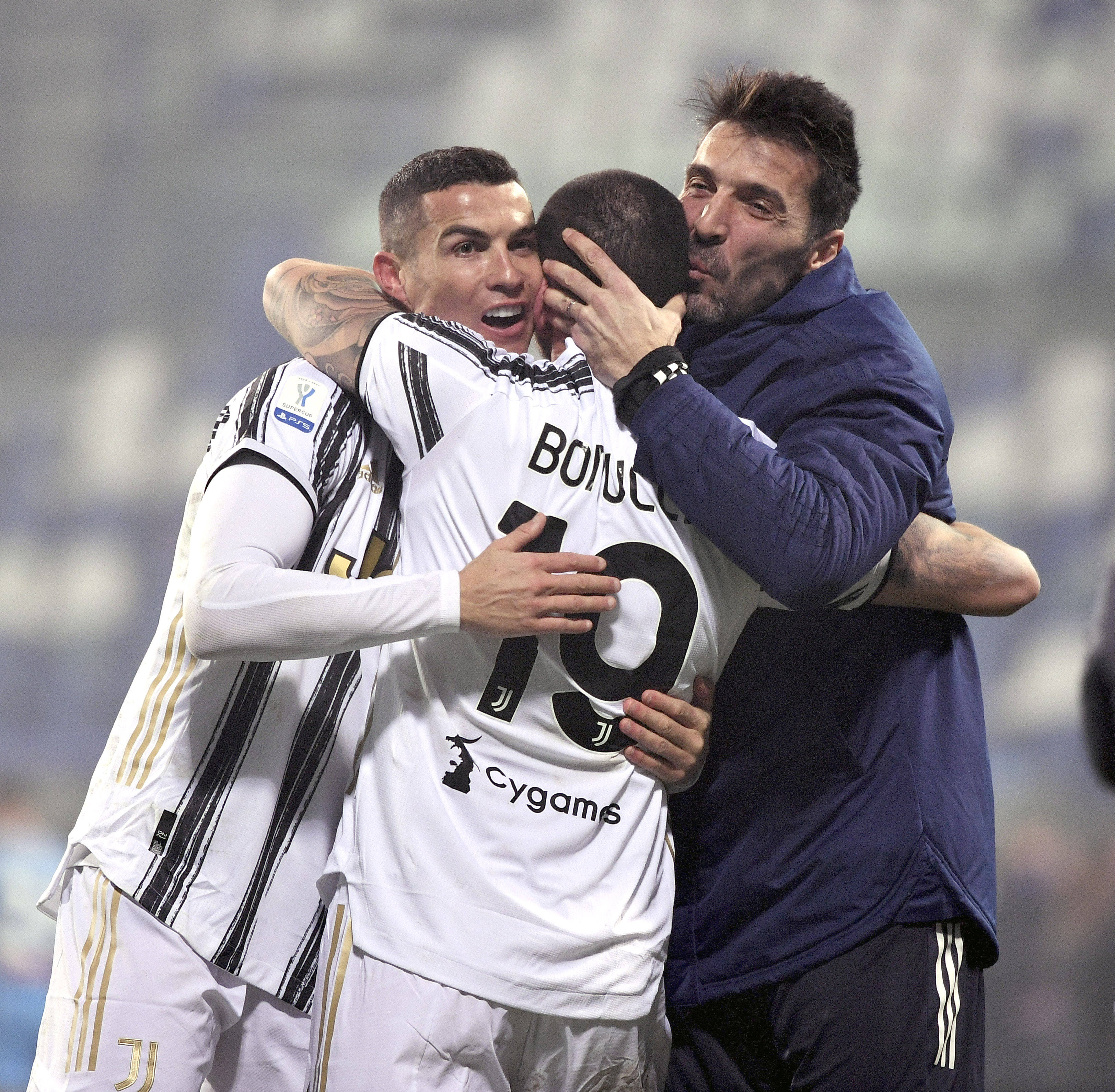 杜篮特关键投篮稳定输出（杜篮特关键时刻投篮稳健发挥）