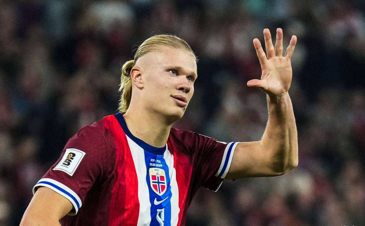 无解火力！拜仁成为德甲历史首支14轮打入50球的球队（拜仁火力全开：德甲史上首支14轮攻入50球的球队）