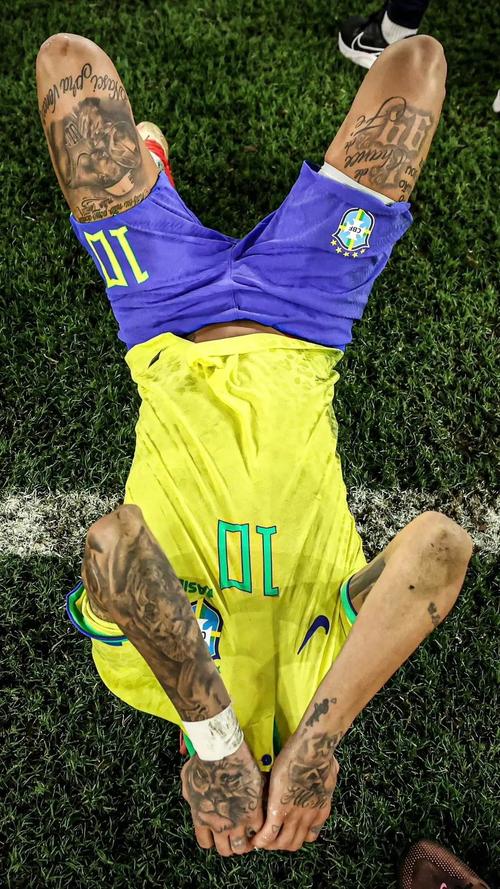 官方：曼联19岁前锋伊森-惠特利租借加盟英甲俱乐部北安普顿（官宣：曼联19岁前锋伊森-惠特利以租借身份加盟英甲北安普顿）