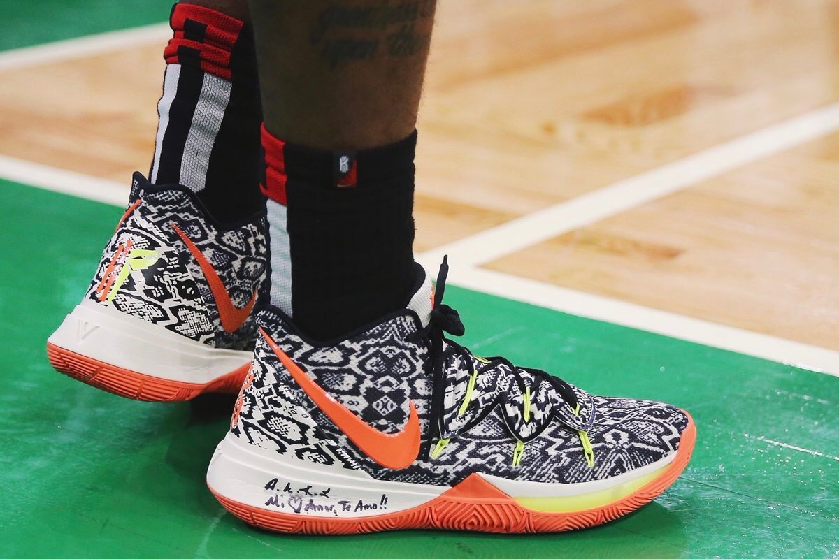 英超前瞻：维拉取分势头强盛，狼队长期低迷仍不见缓和迹象（英超前瞻：维拉势头正盛，狼队颓势难止）