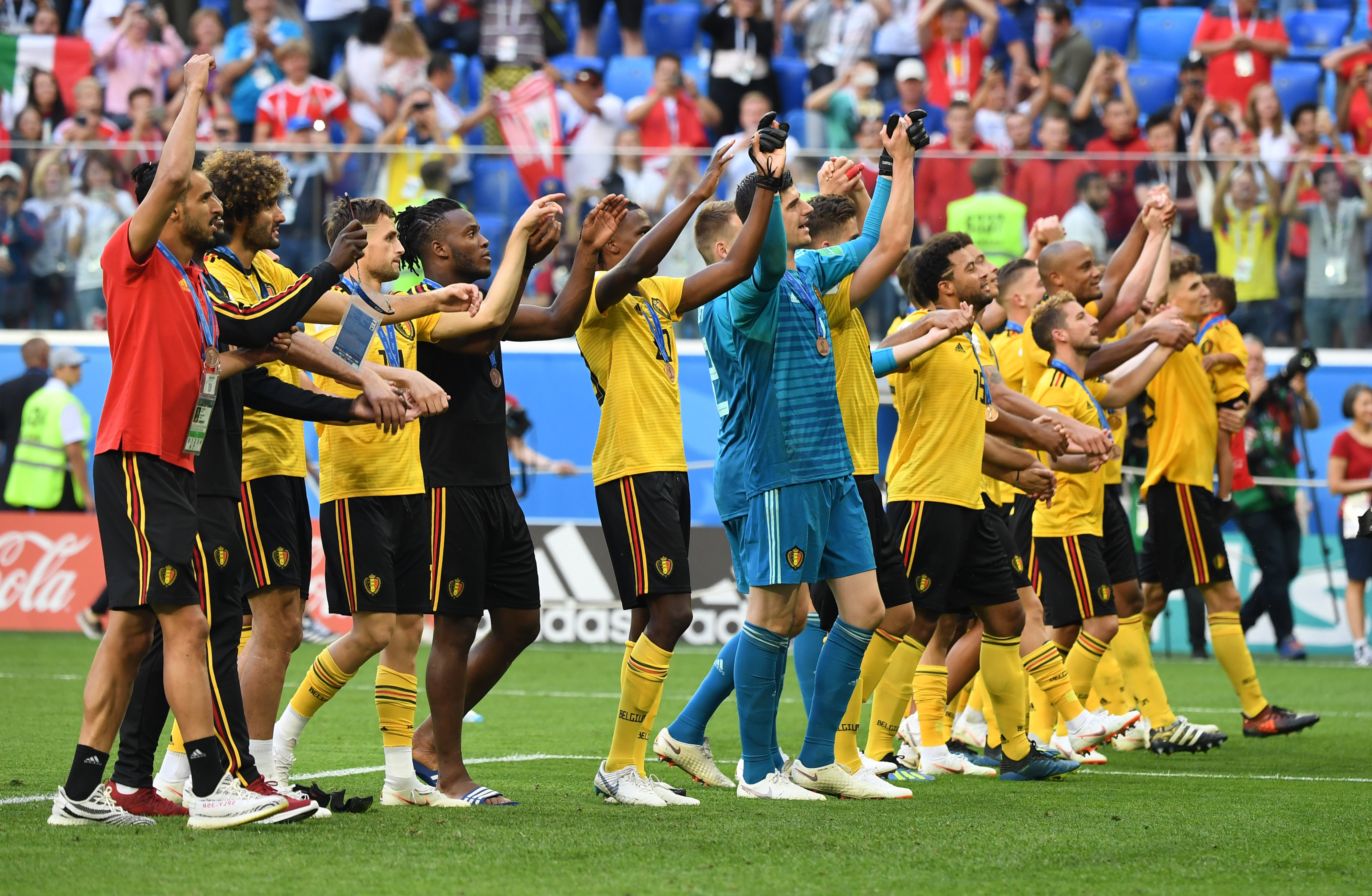 2025／26赛季英超：太鲁莽了！多纳鲁马如果再次染黄将停赛（2025／26赛季英超：多纳鲁马再领一张黄牌将被禁赛）